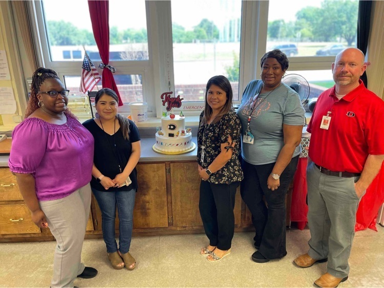 DMS teacher cake provided by Gonzalez bakery