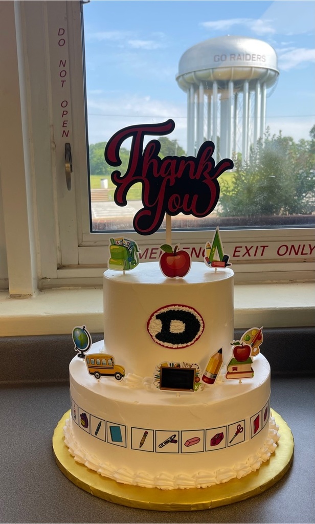 DMS teacher cake provided by Gonzalez bakery